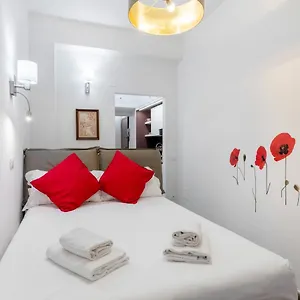 https://room-fiore-ponte-vecchio-mini-studio.it-tuscanyhotel.com