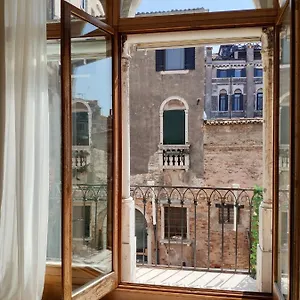 https://canaletto-apartment.hotelinveneto.com
